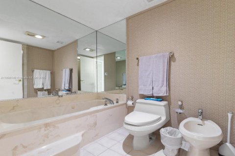 Copropriété à vendre à Miami, Floride: 3 chambres, 175.59 m2 № 1949702 - photo 7