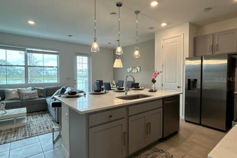 Townhouse in Davenport, Florida 3 bedrooms, 150.69 sq.m. № 1759860 - photo 15