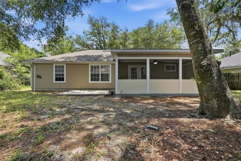 House in Gainesville, Florida 3 bedrooms, 132.85 sq.m. № 2150136 - photo 17