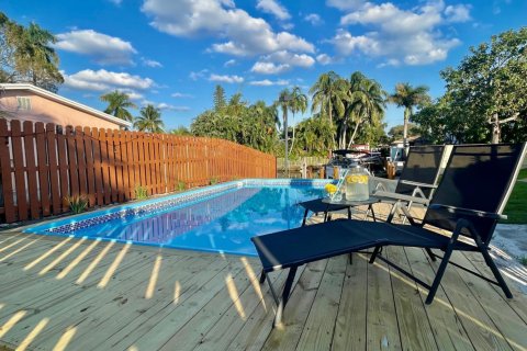 Villa ou maison à vendre à Dania Beach, Floride: 4 chambres, 191.75 m2 № 2146820 - photo 29