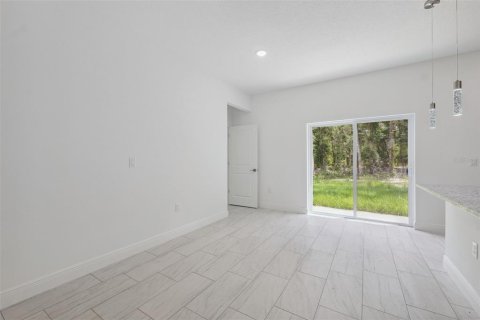 Casa en alquiler en Citrus Springs, Florida, 4 dormitorios, 146.79 m2 № 1872948 - foto 24