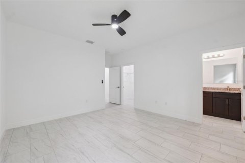 Casa en alquiler en Citrus Springs, Florida, 4 dormitorios, 146.79 m2 № 1872948 - foto 12