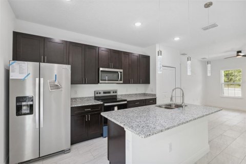 Casa en alquiler en Citrus Springs, Florida, 4 dormitorios, 146.79 m2 № 1872948 - foto 9