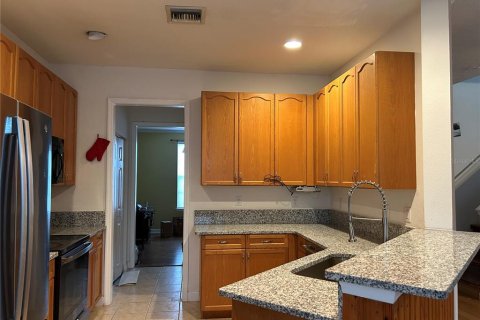 House in Tallahassee, Florida 4 bedrooms, 204.66 sq.m. № 2221942 - photo 10