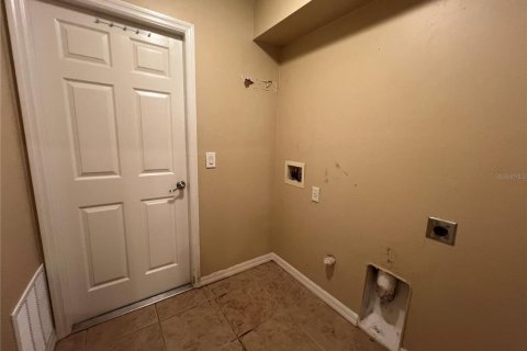 House in Cape Coral, Florida 3 bedrooms, 168.9 sq.m. № 1544182 - photo 11