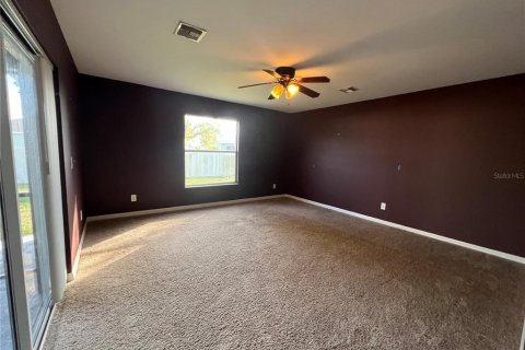 House in Cape Coral, Florida 3 bedrooms, 168.9 sq.m. № 1544182 - photo 3