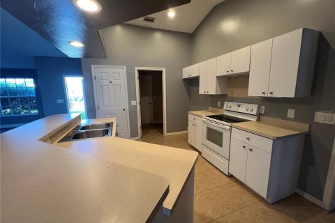 House in Cape Coral, Florida 3 bedrooms, 168.9 sq.m. № 1544182 - photo 4