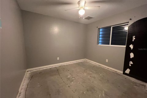 House in Cape Coral, Florida 3 bedrooms, 168.9 sq.m. № 1544182 - photo 10
