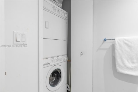 Copropriété à louer à Sunny Isles Beach, Floride: 1 chambre, 79.71 m2 № 1976889 - photo 20