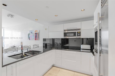 Copropriété à louer à Sunny Isles Beach, Floride: 1 chambre, 79.71 m2 № 1976889 - photo 10