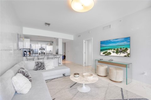 Copropriété à louer à Sunny Isles Beach, Floride: 1 chambre, 79.71 m2 № 1976889 - photo 2