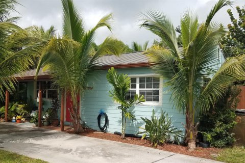 Villa ou maison à West Palm Beach, Floride 3 chambres, 90.21 m2 № 2280900