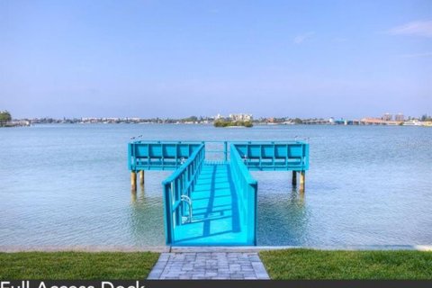 Apartment in South Pasadena, Florida 2 bedrooms, 104.05 sq.m. № 2267305 - photo 7
