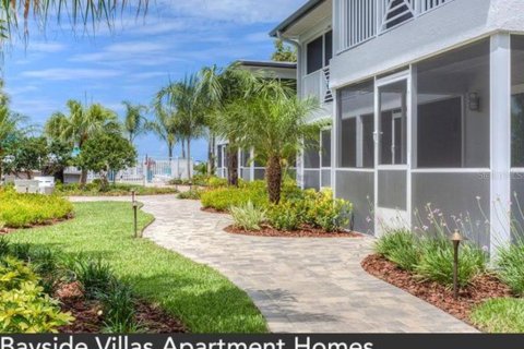 Apartment in South Pasadena, Florida 2 bedrooms, 104.05 sq.m. № 2267305 - photo 13