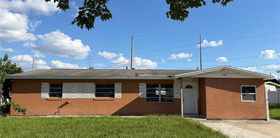 Villa ou maison à Orlando, Floride 4 chambres, 135.27 m2 № 2388566
