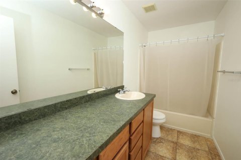 Condo in Oviedo, Florida, 2 bedrooms  № 2142790 - photo 22