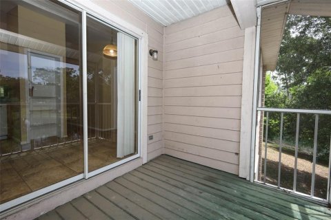 Condo in Oviedo, Florida, 2 bedrooms  № 2142790 - photo 27