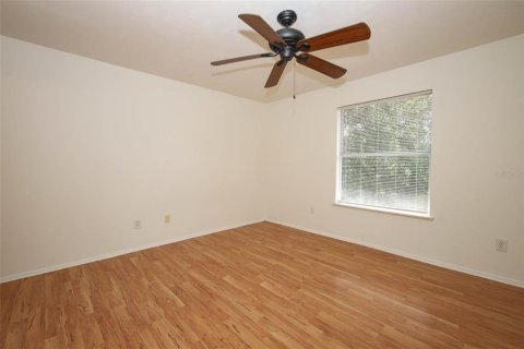 Condo in Oviedo, Florida, 2 bedrooms  № 2142790 - photo 17