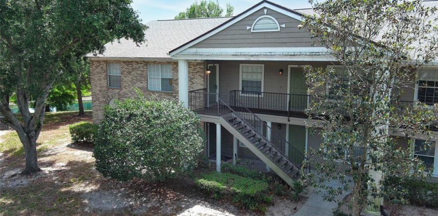 Condo in Oviedo, Florida, 2 bedrooms  № 2142790