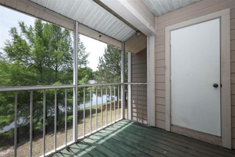 Condo in Oviedo, Florida, 2 bedrooms  № 2142790 - photo 29