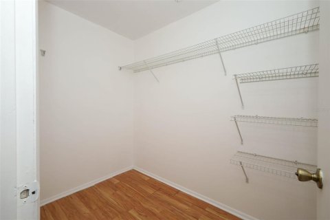 Condo in Oviedo, Florida, 2 bedrooms  № 2142790 - photo 19