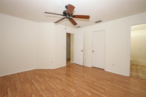 Condo in Oviedo, Florida, 2 bedrooms  № 2142790 - photo 20