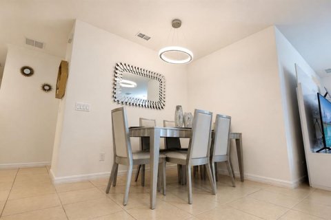 Casa en venta en Davenport, Florida, 3 dormitorios, 164.16 m2 № 2312572 - foto 16