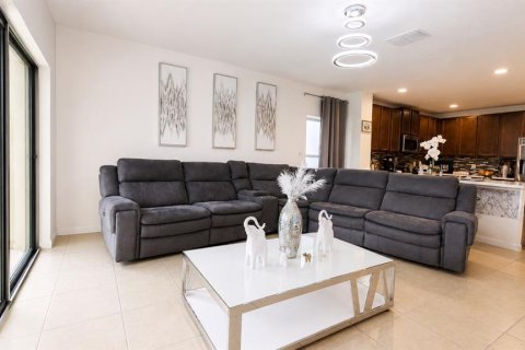 Casa en venta en Davenport, Florida, 3 dormitorios, 164.16 m2 № 2312572 - foto 27