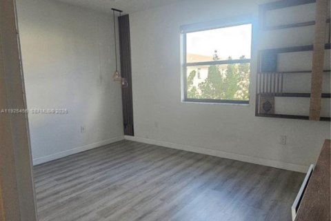 Townhouse in Homestead, Florida 3 bedrooms, 149.76 sq.m. № 1984005 - photo 24