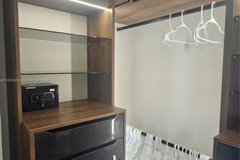 Townhouse in Homestead, Florida 3 bedrooms, 149.76 sq.m. № 1984005 - photo 26