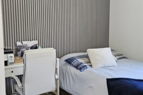 Touwnhouse à louer à Homestead, Floride: 3 chambres, 149.76 m2 № 1984005 - photo 12