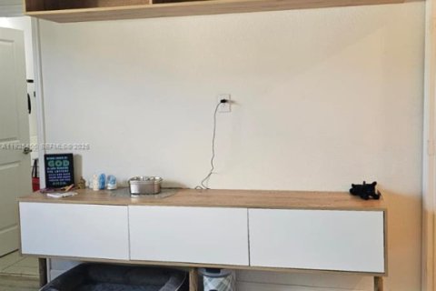 Touwnhouse à louer à Homestead, Floride: 3 chambres, 149.76 m2 № 1984005 - photo 10