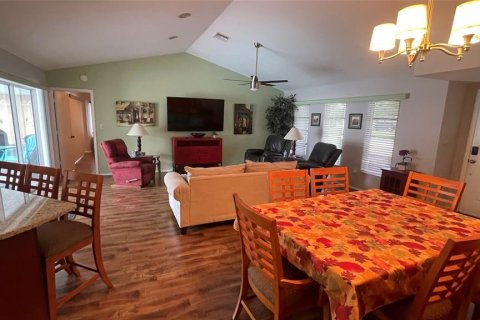 Villa ou maison à vendre à Port Charlotte, Floride: 3 chambres, 151.43 m2 № 2425360 - photo 3