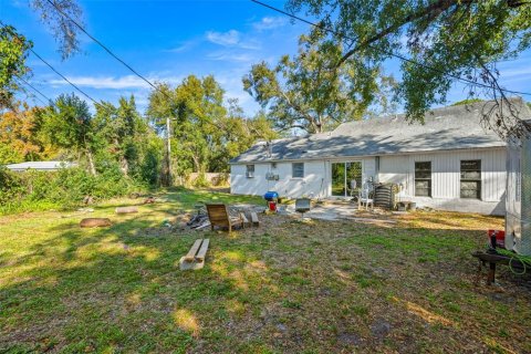 Commercial property in Tampa, Florida 4 bedrooms, 153.85 sq.m. № 2116877 - photo 2