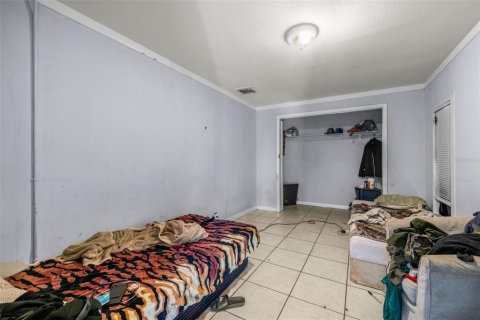 Commercial property in Tampa, Florida 4 bedrooms, 153.85 sq.m. № 2116877 - photo 14