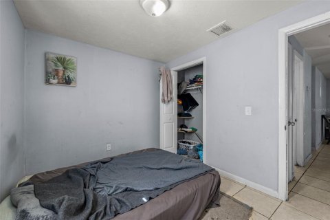 Commercial property in Tampa, Florida 4 bedrooms, 153.85 sq.m. № 2116877 - photo 18