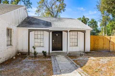 Commercial property in Tampa, Florida 4 bedrooms, 153.85 sq.m. № 2116877 - photo 21