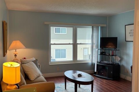 Condo in Clearwater, Florida, 2 bedrooms № 2110822 - photo 8