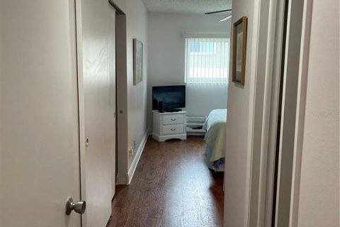 Condo in Clearwater, Florida, 2 bedrooms № 2110822 - photo 10