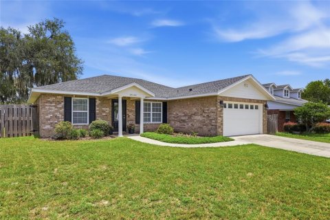 Casa en venta en Newberry, Florida, 3 dormitorios, 123.19 m2 № 2151633 - foto 2
