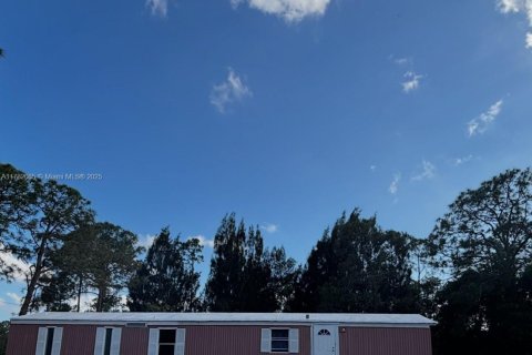 Land in Clewiston, Florida № 1705666 - photo 1