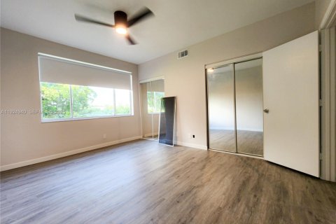 Adosado en alquiler en Weston, Florida, 2 dormitorios, 103.12 m2 № 1983126 - foto 10