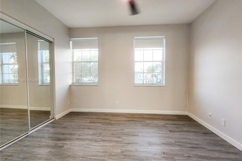 Adosado en alquiler en Weston, Florida, 2 dormitorios, 103.12 m2 № 1983126 - foto 14