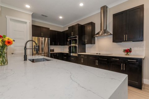 Casa en alquiler en Sorrento, Florida, 4 dormitorios, 262.54 m2 № 2283879 - foto 7