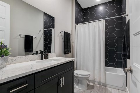 Casa en alquiler en Sorrento, Florida, 4 dormitorios, 262.54 m2 № 2283879 - foto 15