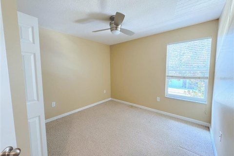 Townhouse in Pinellas Park, Florida 3 bedrooms, 149.57 sq.m. № 2394458 - photo 18