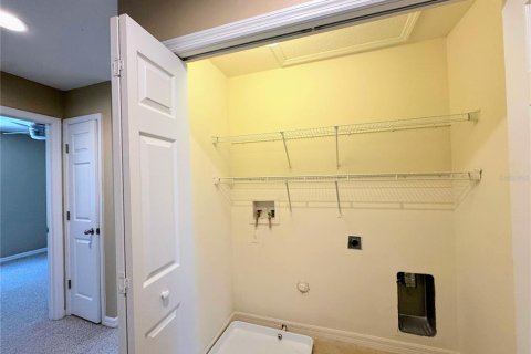 Townhouse in Pinellas Park, Florida 3 bedrooms, 149.57 sq.m. № 2394458 - photo 17