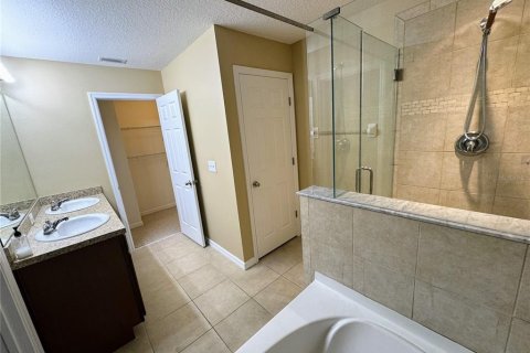 Townhouse in Pinellas Park, Florida 3 bedrooms, 149.57 sq.m. № 2394458 - photo 26