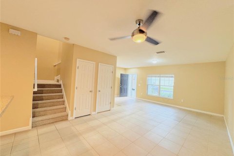 Townhouse in Pinellas Park, Florida 3 bedrooms, 149.57 sq.m. № 2394458 - photo 7