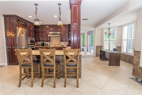 Villa ou maison à vendre à Pembroke Pines, Floride: 5 chambres, 352.29 m2 № 1996806 - photo 19